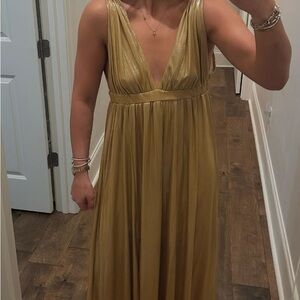 Elegant Gold Evening Gown